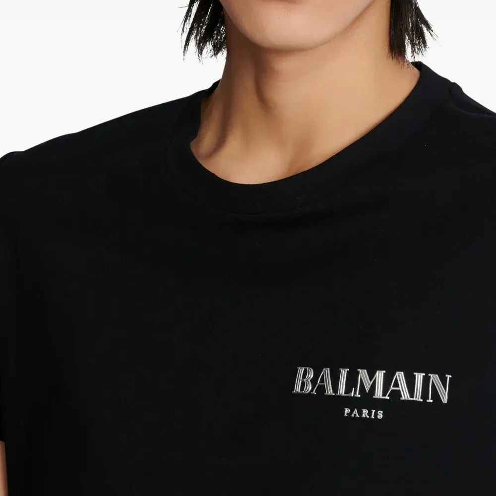 Футболка с логотипом