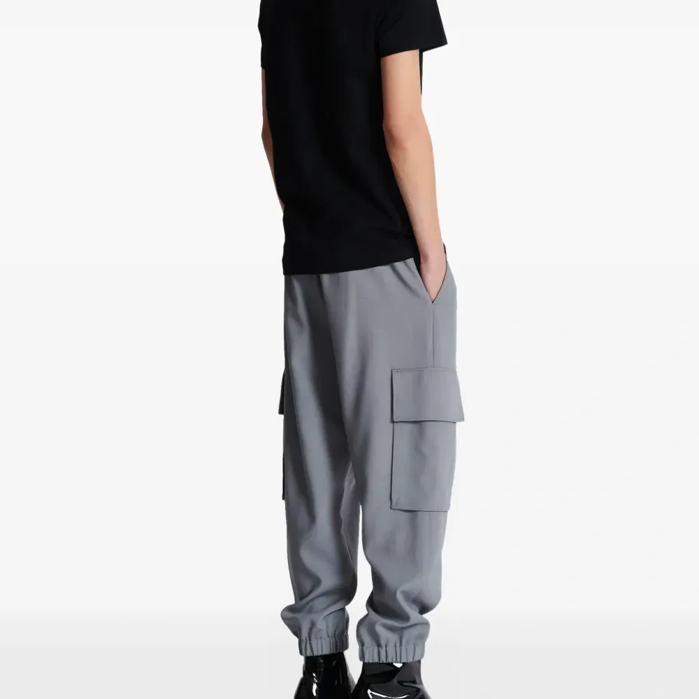 Футболка с логотипом