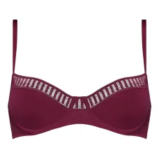 Кружевной бюстгальтер с уплотненными чашками