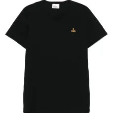 Футболка с вышивкой