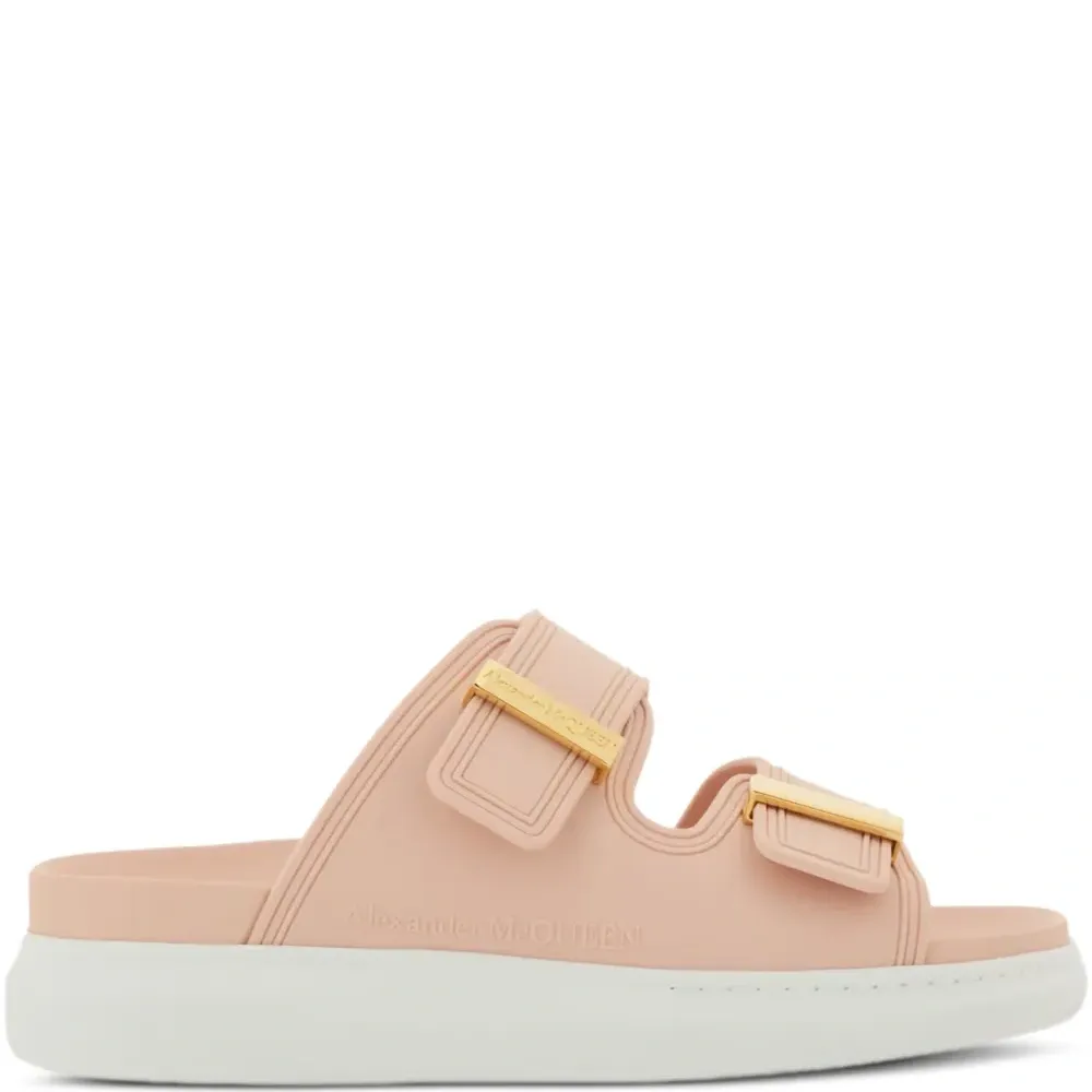 шлепанцы с пряжками