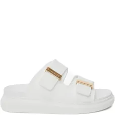 сандалии с ремешками