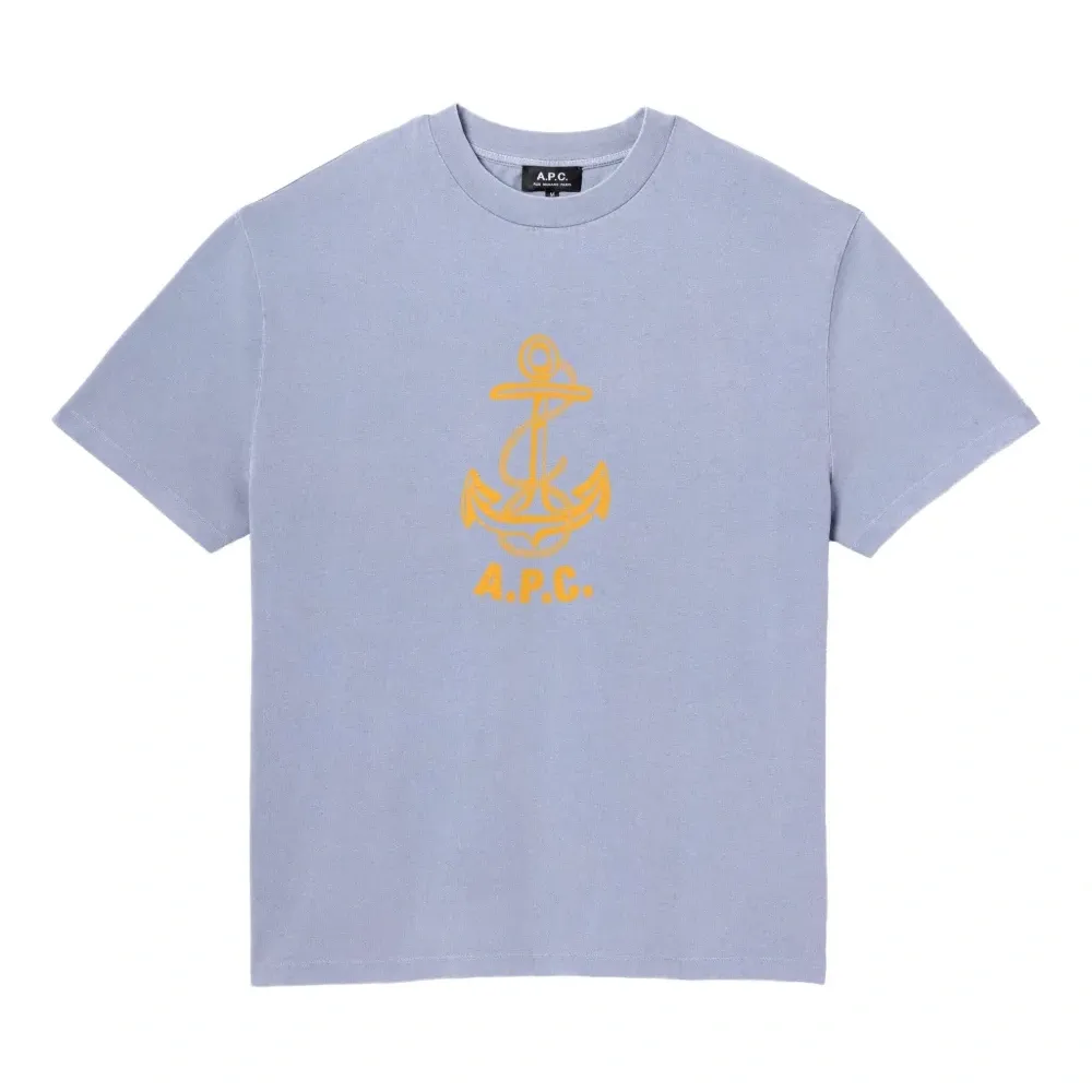 футболка с логотипом