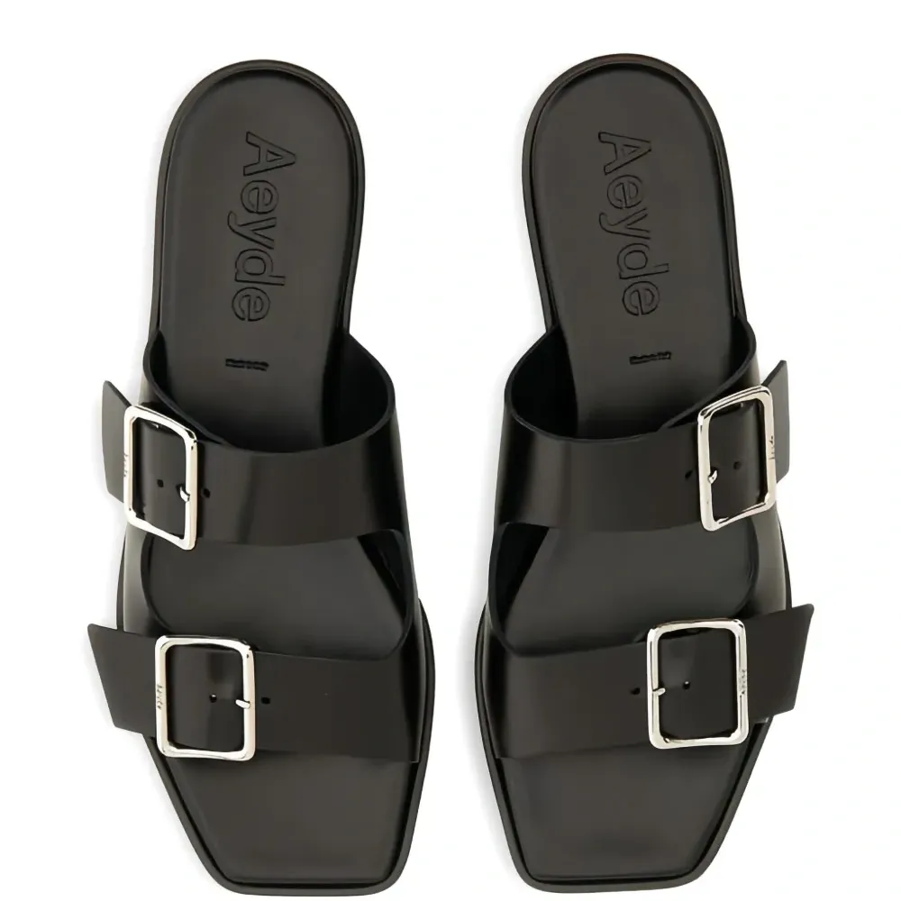 сандалии Tonya с пряжками сандалии Tonya с пряжками