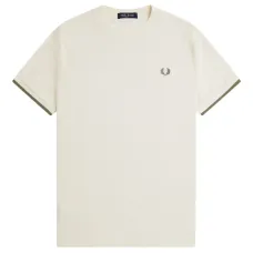 футболка с вышитым логотипом футболка с вышитым логотипом