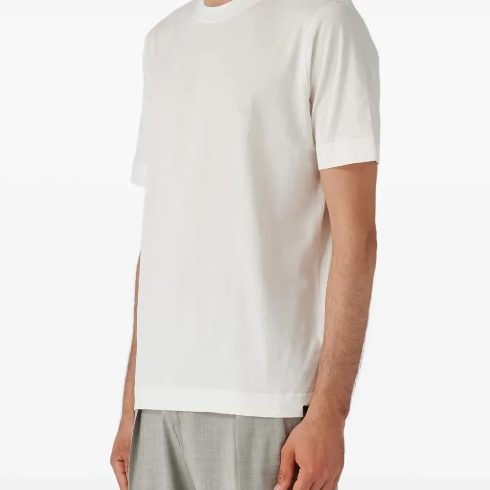 Футболка с короткими рукавами