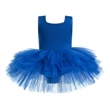 Пышное платье с квадратным вырезом