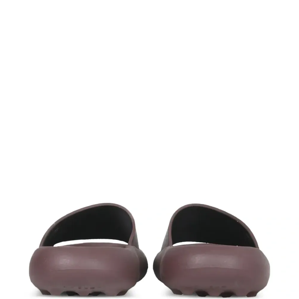 Сандалии с тисненым логотипом Сандалии с тисненым логотипом