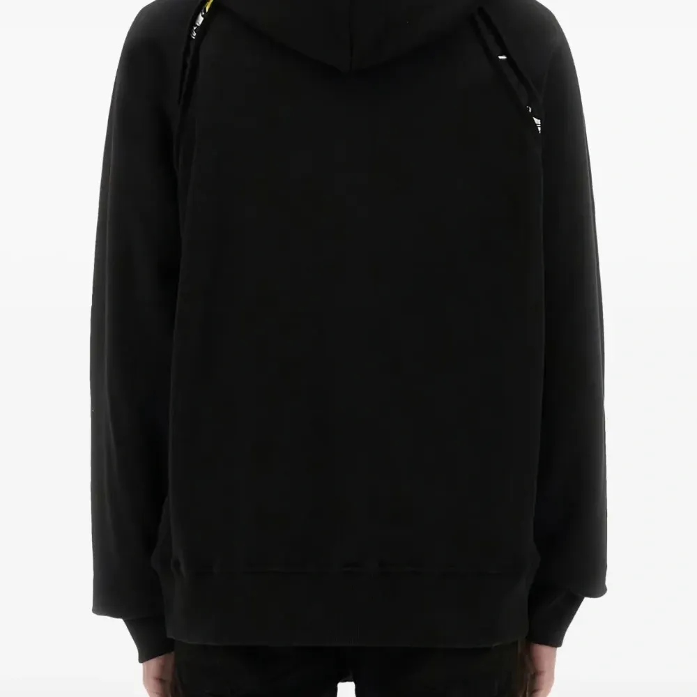 худи с логотипом