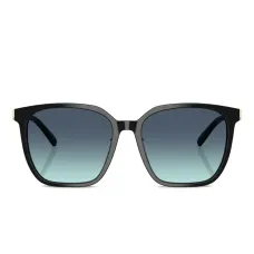 Солнцезащитные очки в массивной оправе Солнцезащитные очки в массивной оправе