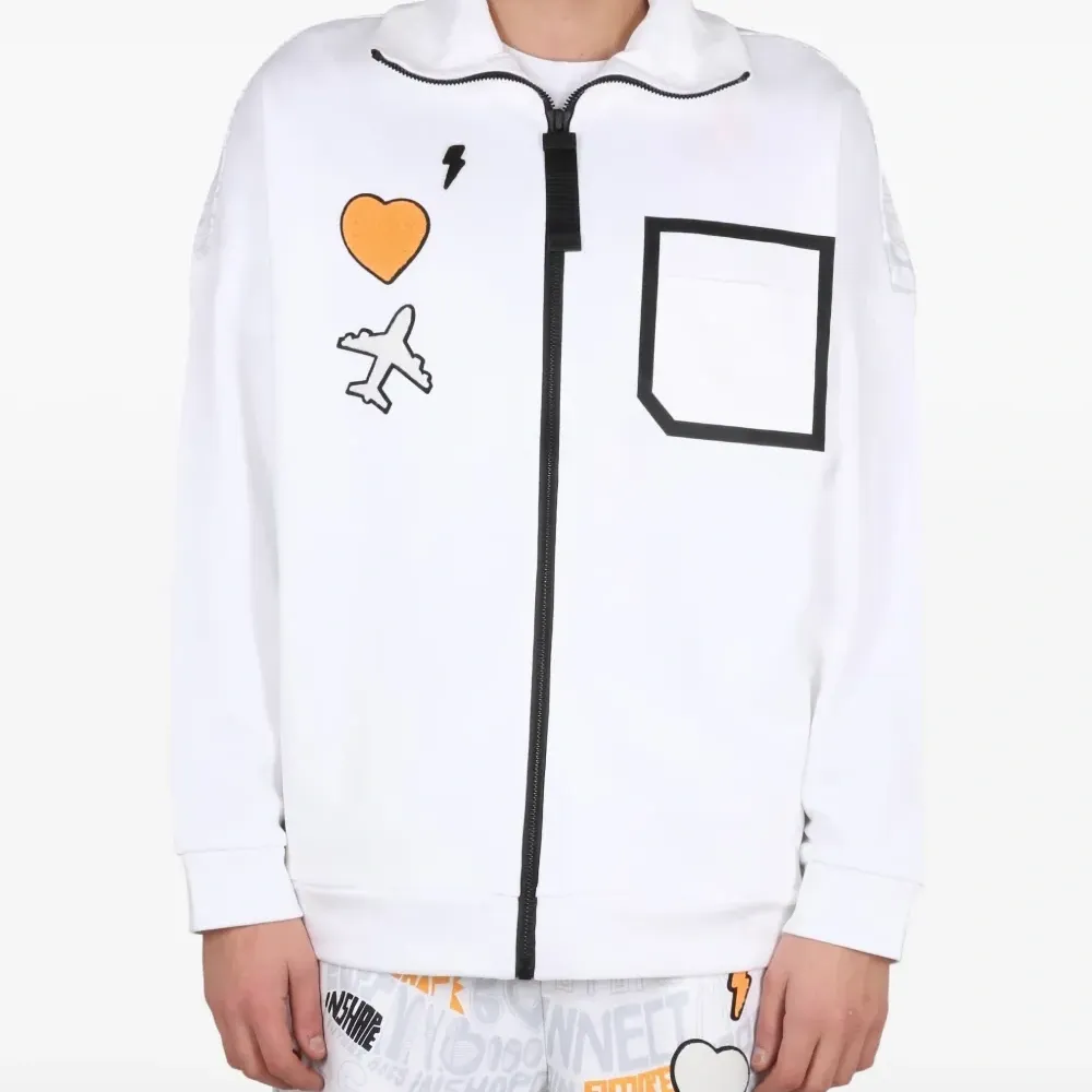 Толстовка на молнии с нашивкой