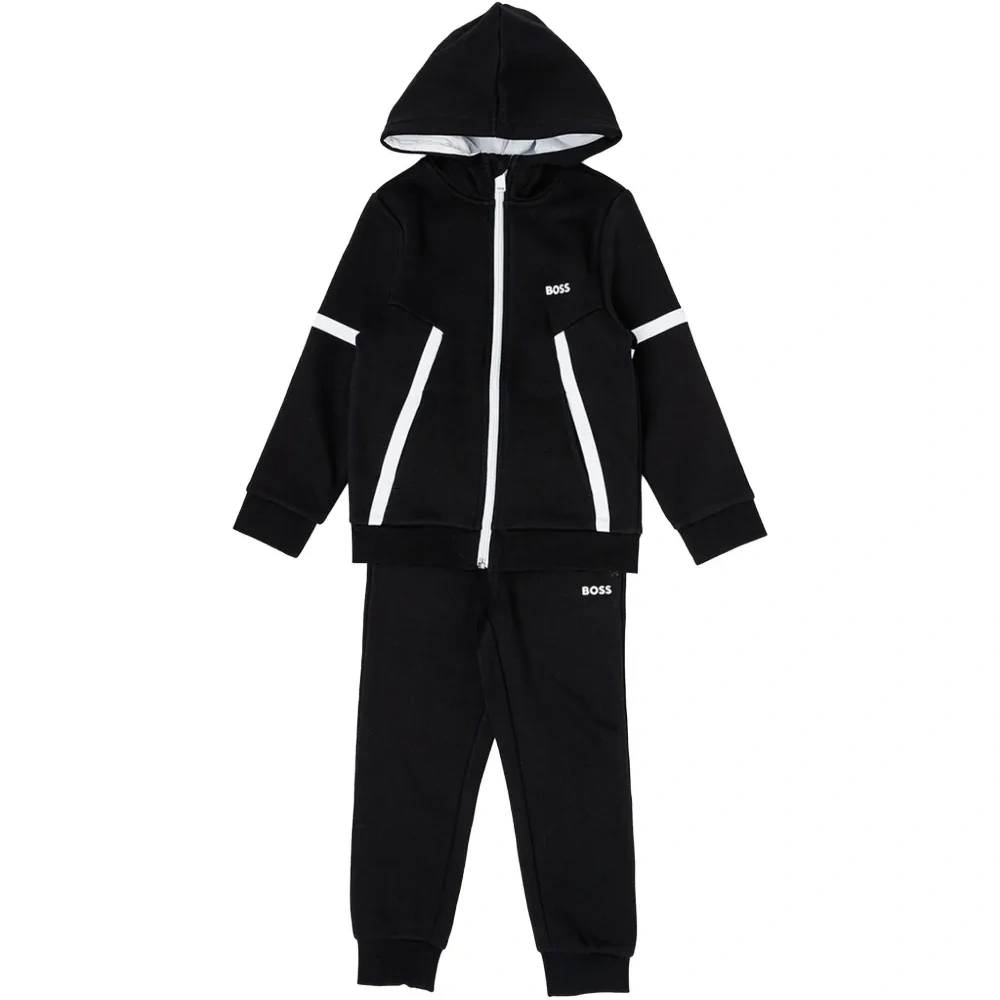 Спортивный костюм с капюшоном и полосками Спортивный костюм с капюшоном и полосками