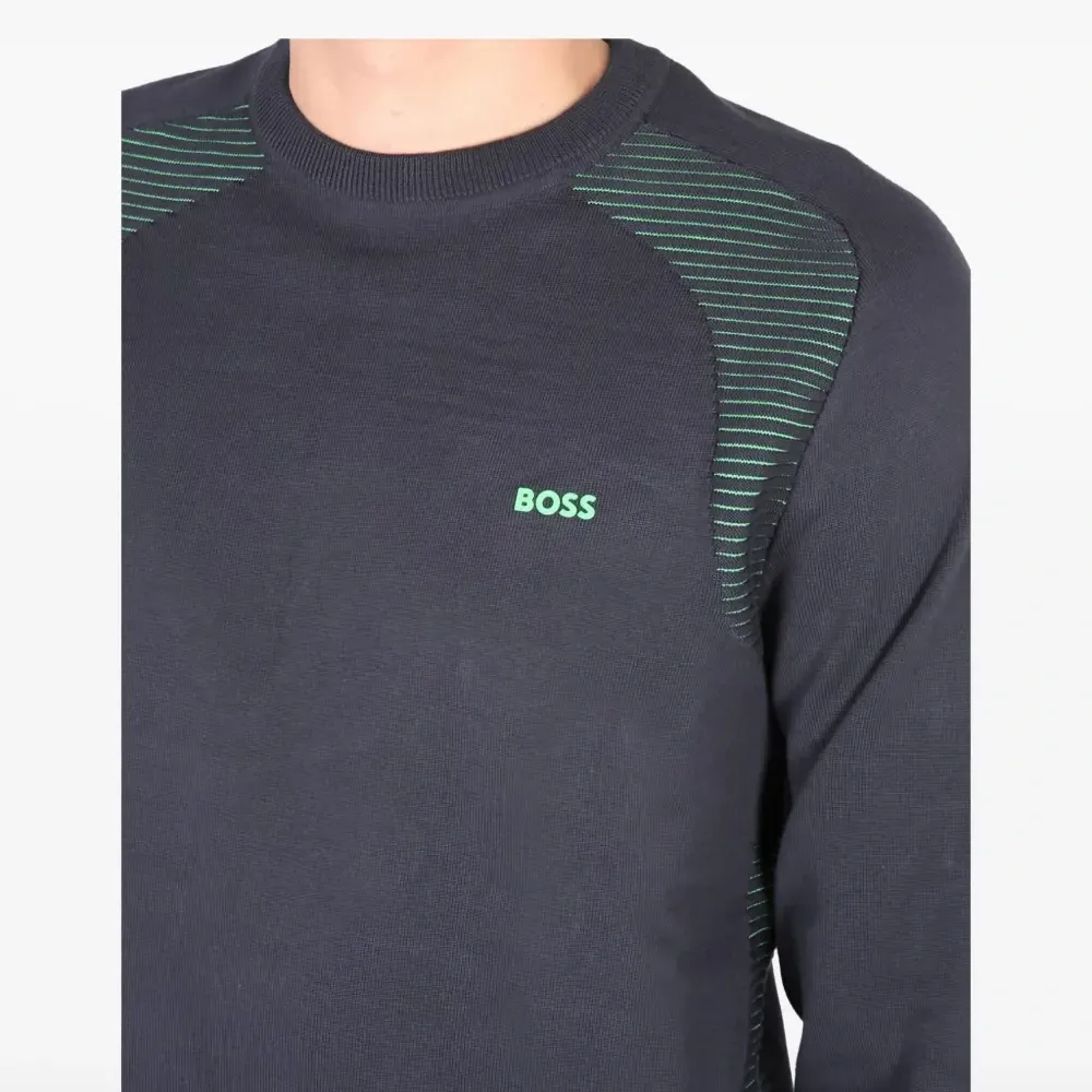 Толстовка с круглым вырезом