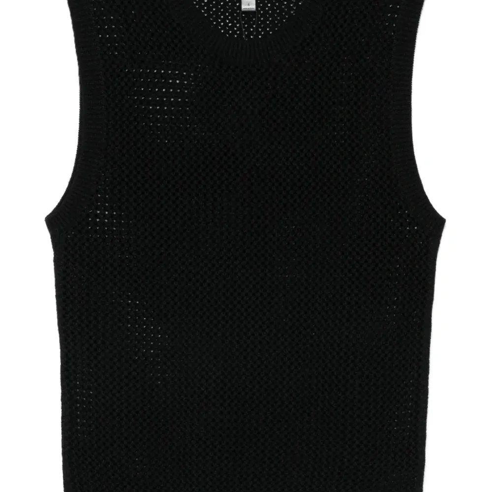 Топ с круглым вырезом