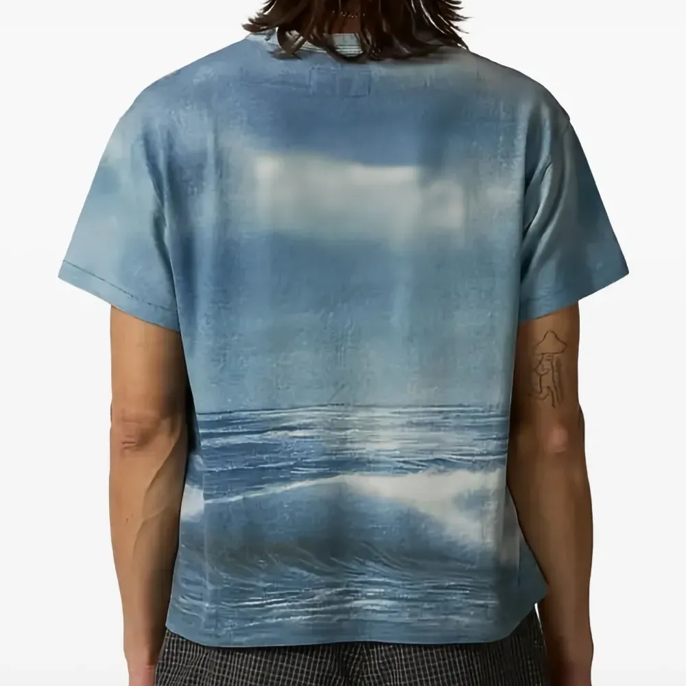 футболка с карманом и принтом