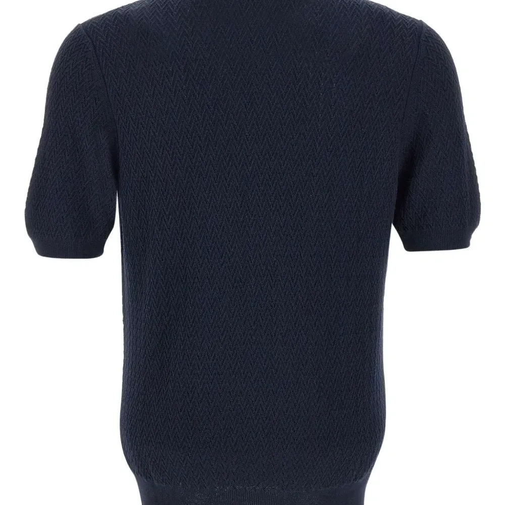 Футболка тонкой вязки