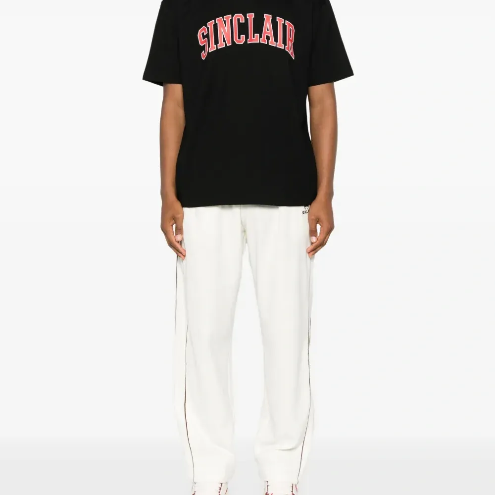 Футболка с круглым вырезом