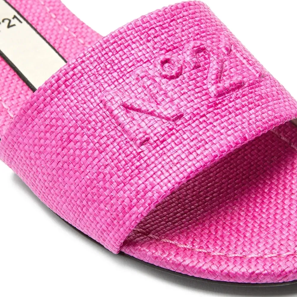 сандалии с тисненым логотипом