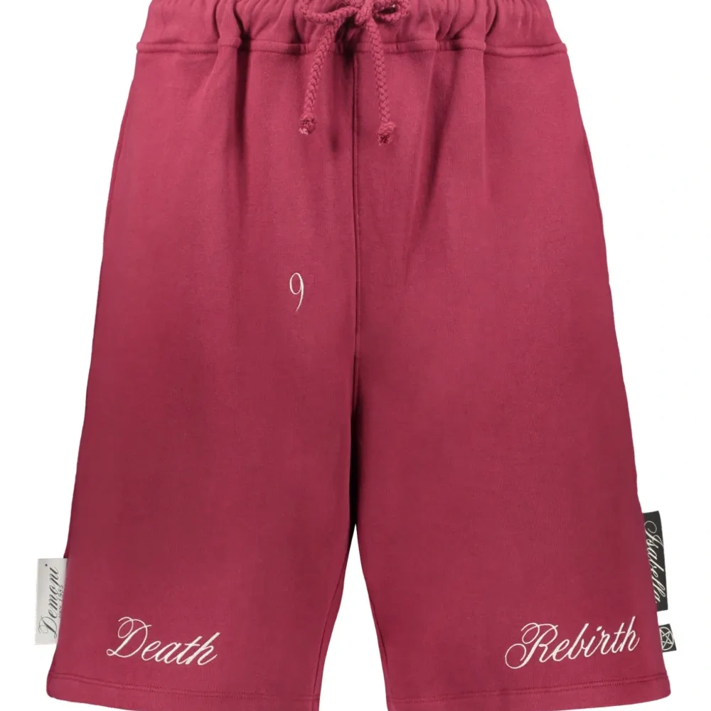 Спортивные шорты