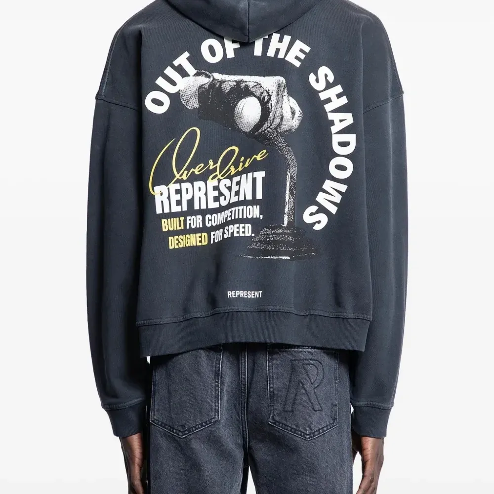 Худи с графичным принтом