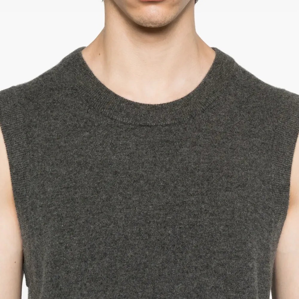 Топ с круглым вырезом