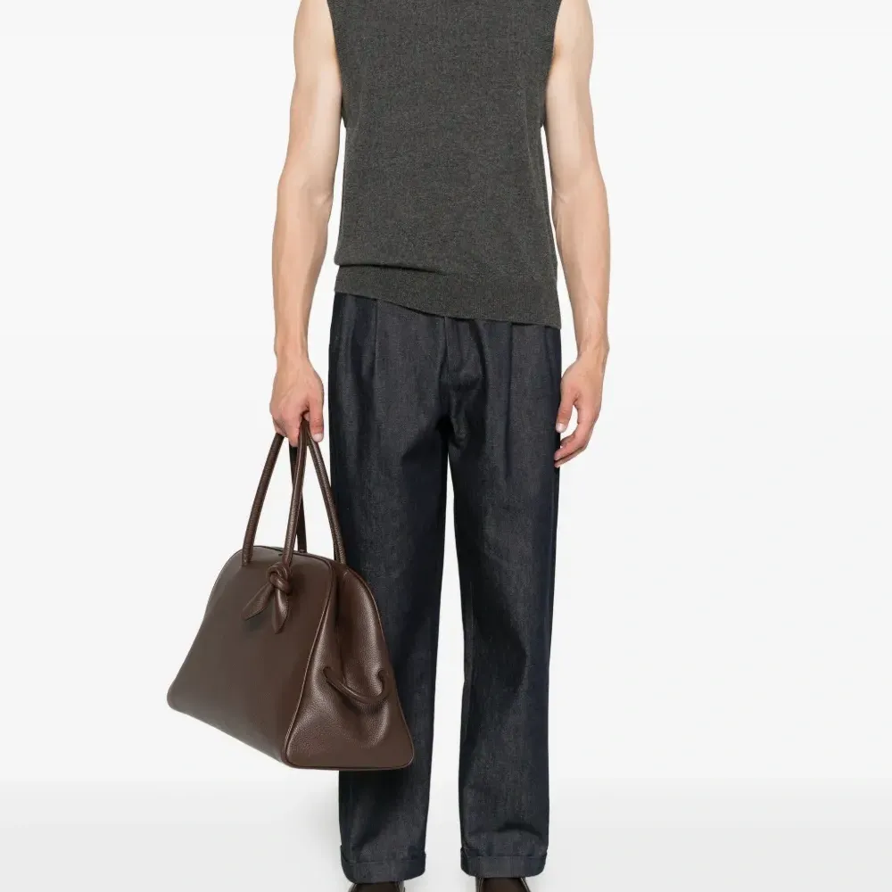 Топ с круглым вырезом