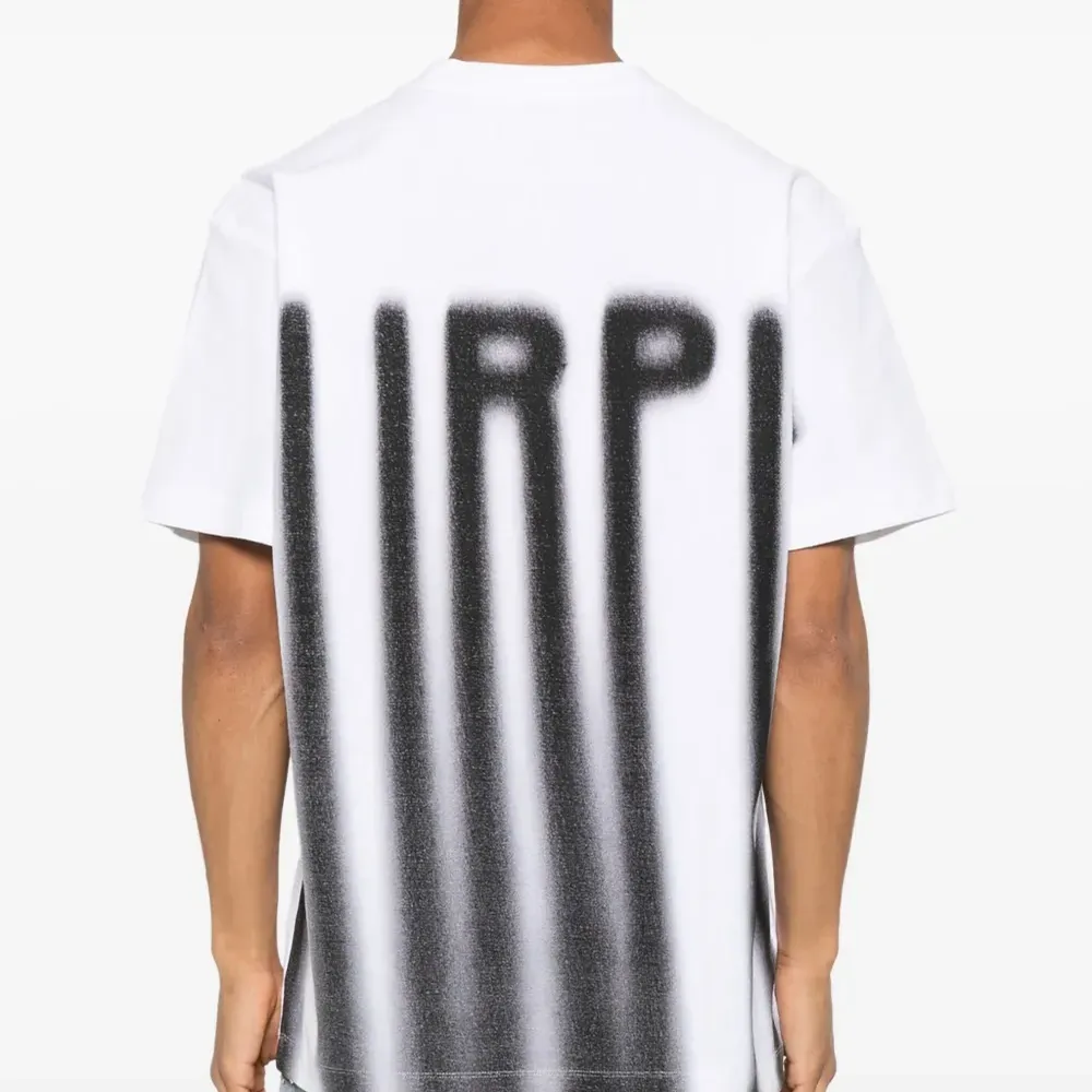 Футболка с логотипом Футболка с логотипом