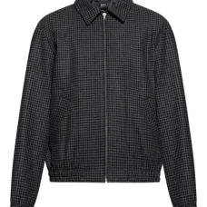 Куртка в клетку