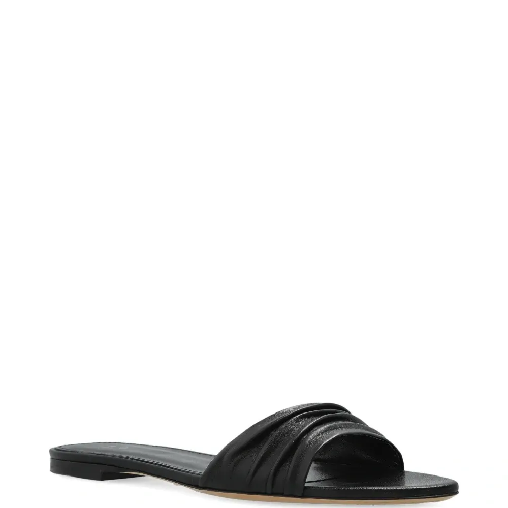 Сандалии на резиновой подошве Сандалии на резиновой подошве