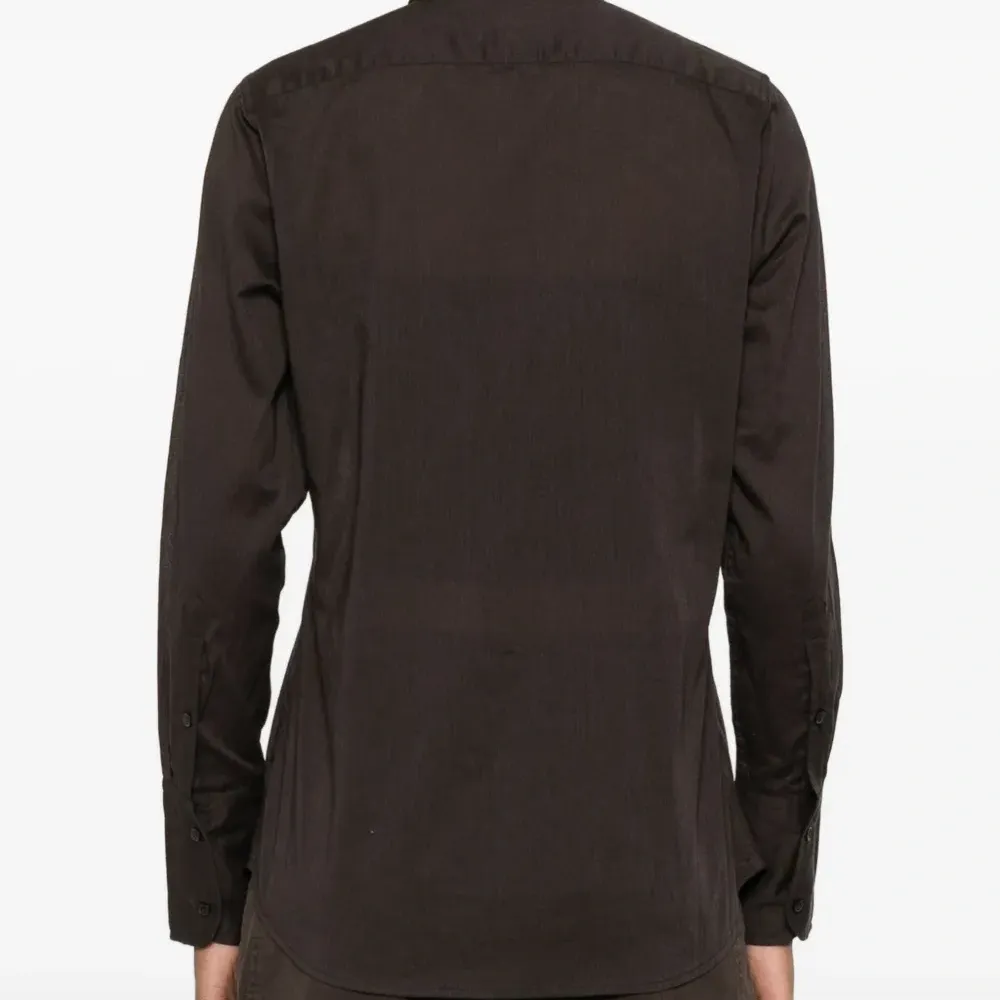 Рубашка на пуговицах