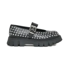 Балетки с заклепками и пряжками