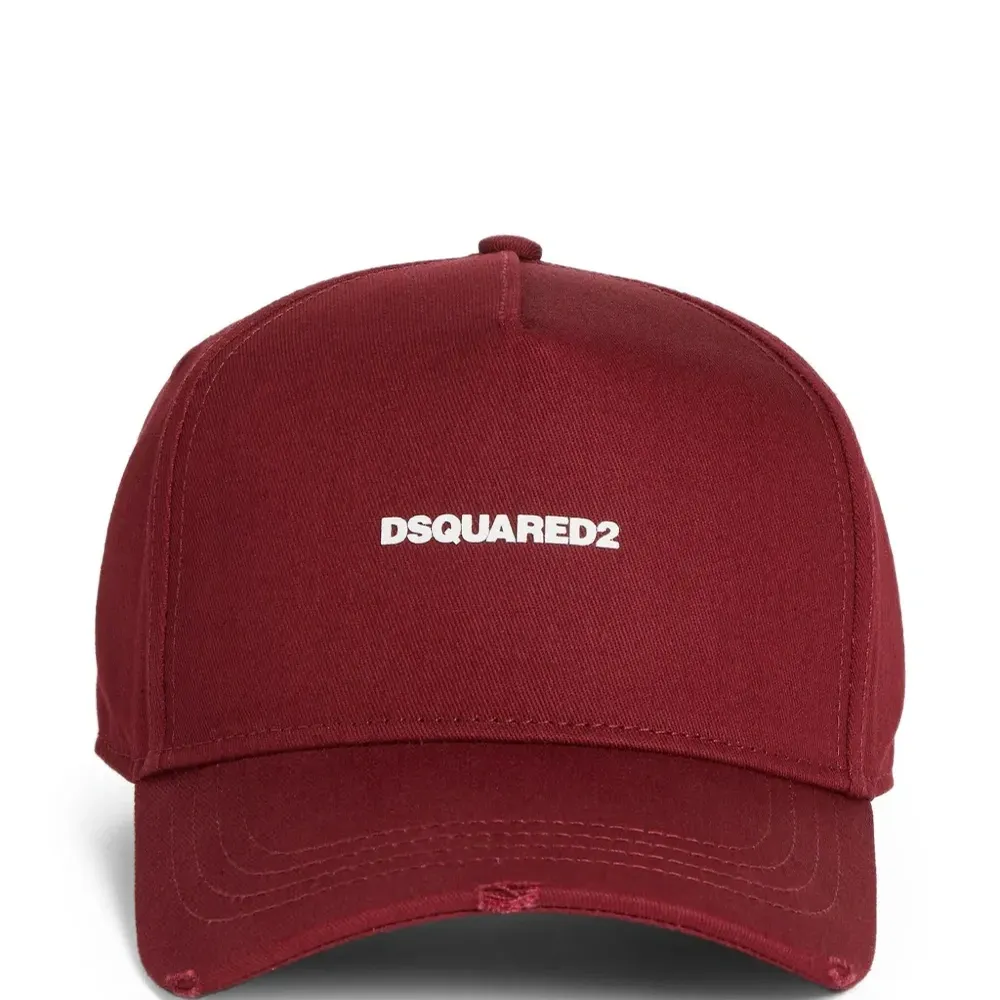 Бейсболка с логотипом