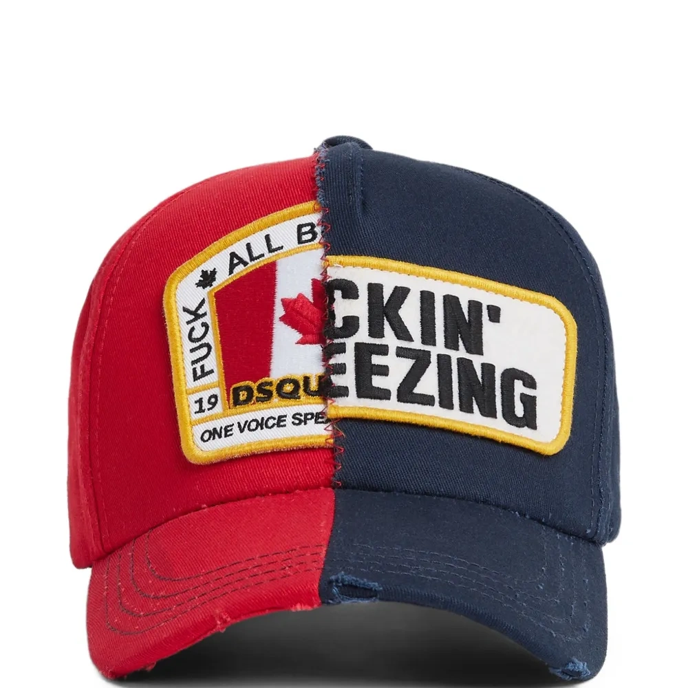 Кепка с нашивкой-логотипом