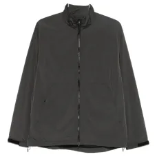 Ветровка из рипстопа