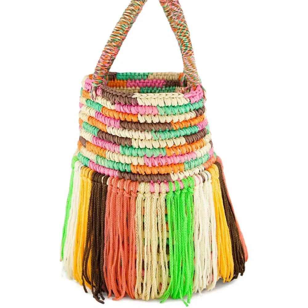 Плетеная сумка-тоут с бахромой Плетеная сумка-тоут с бахромой