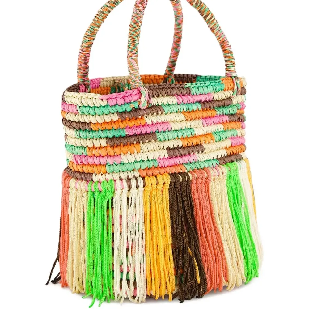 Плетеная сумка-тоут с бахромой Плетеная сумка-тоут с бахромой