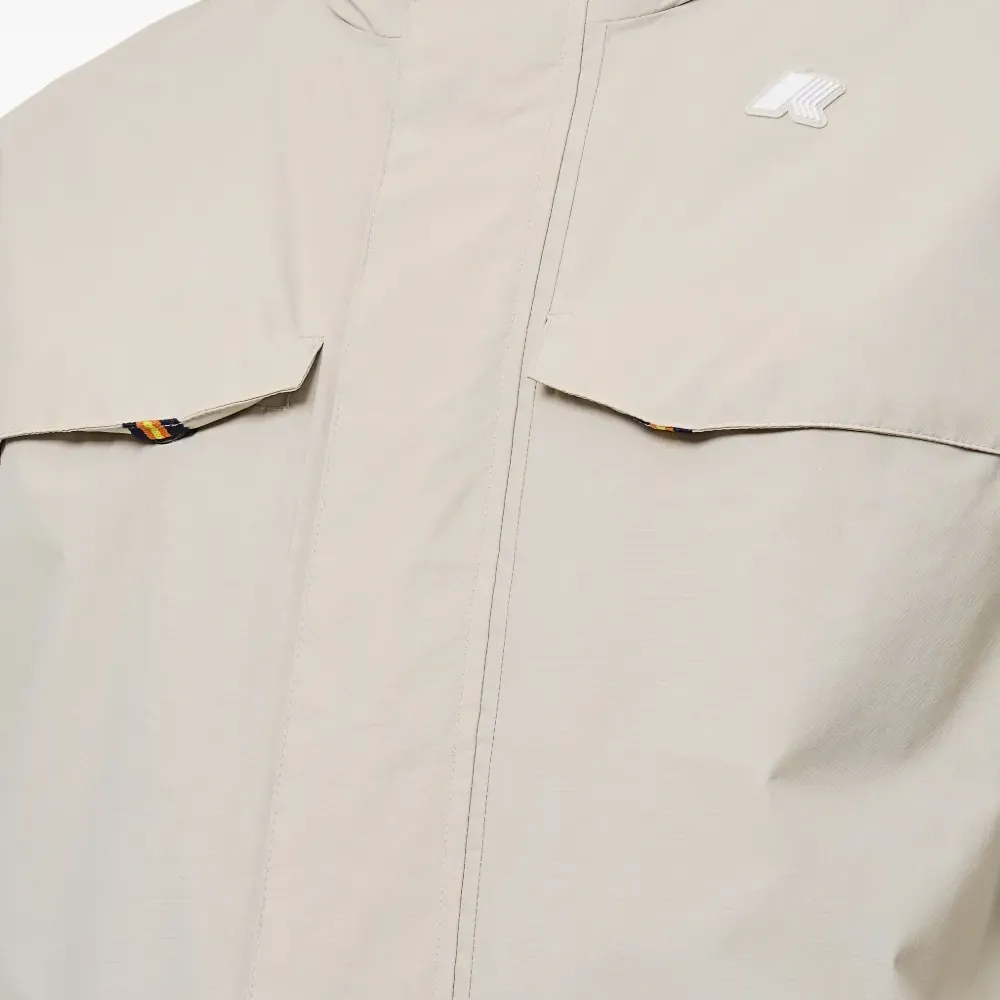 Пальто с нашивкой-логотипом