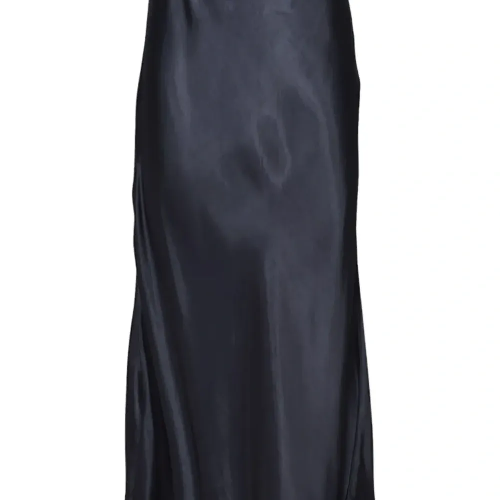 Атласная юбка миди