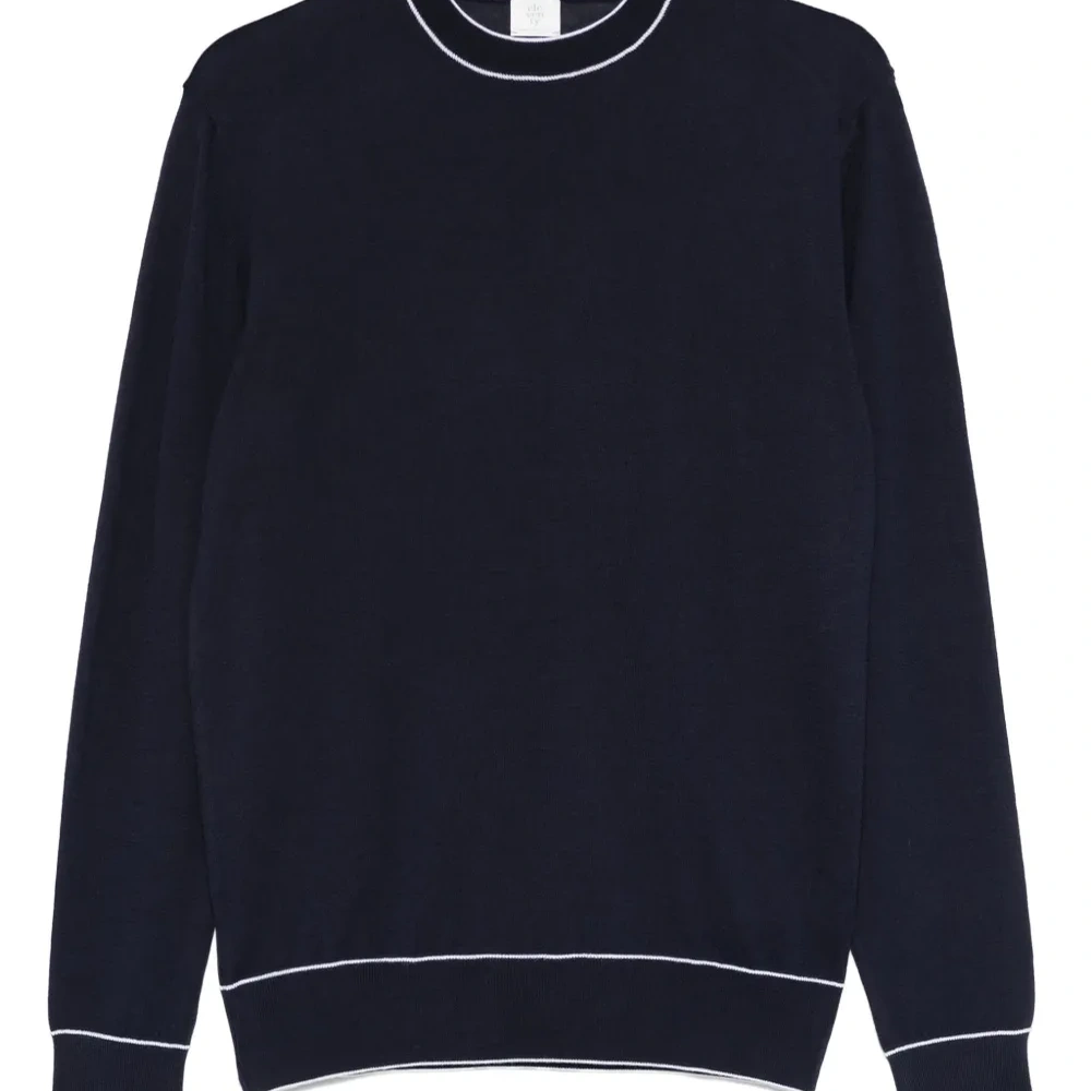 Футболка с контрастной отделкой