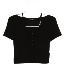 футболка с V-образным вырезом