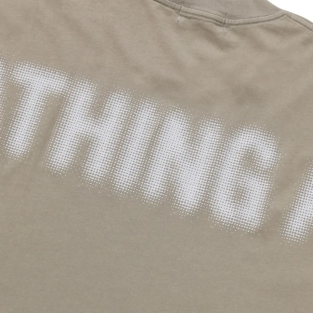 футболка с логотипом