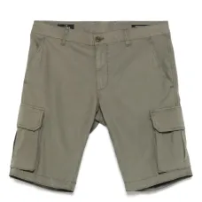 Шорты-бермуды с карманами карго