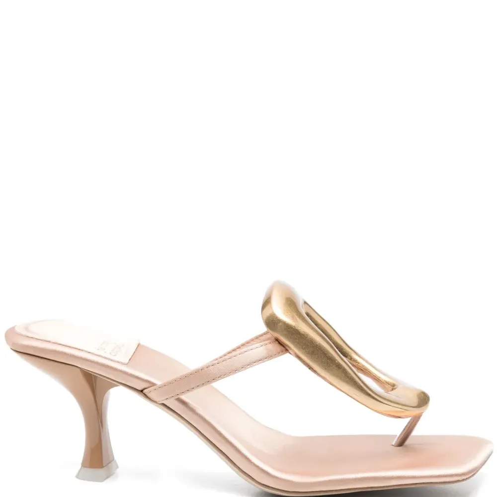 Босоножки на каблуке Босоножки на каблуке