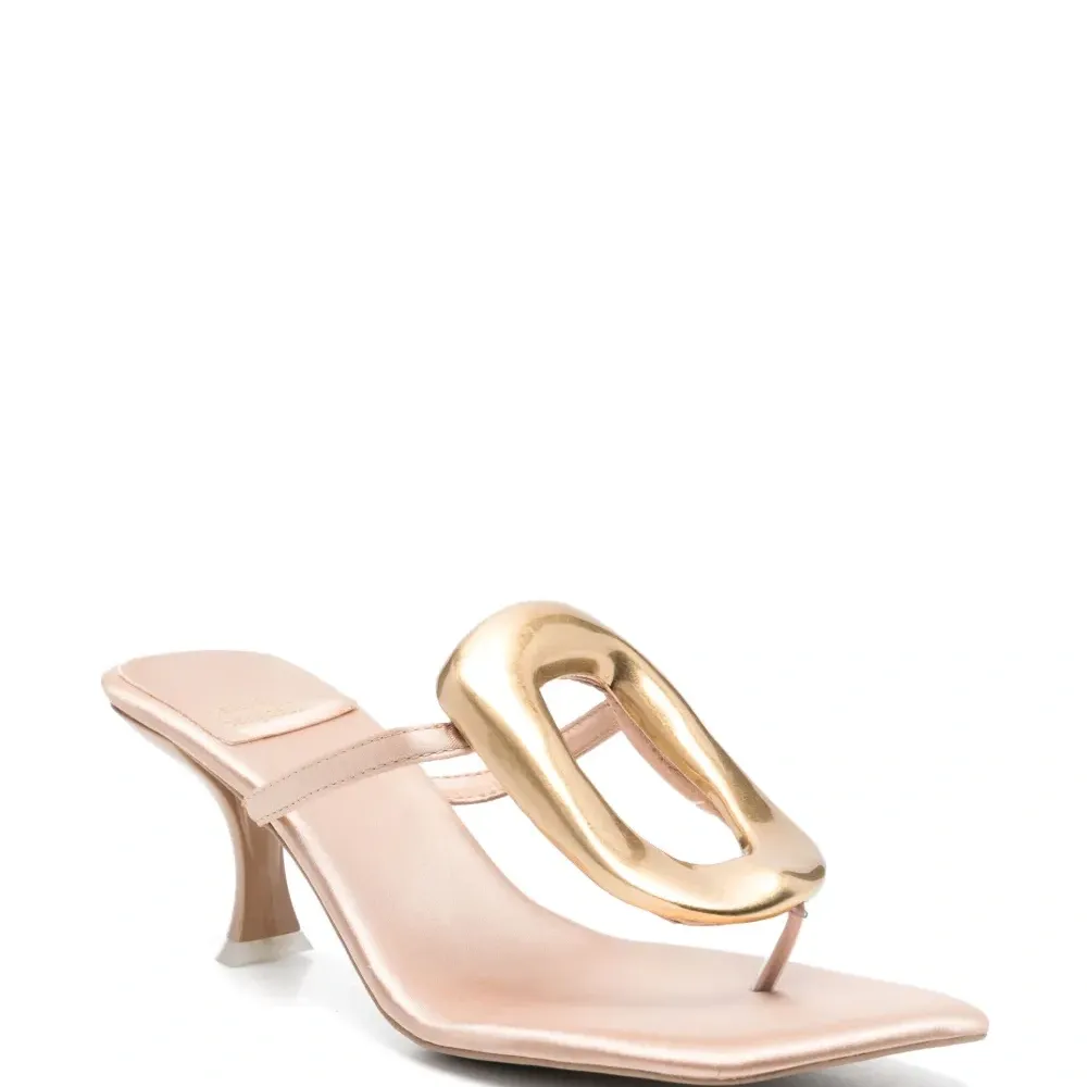 Босоножки на каблуке Босоножки на каблуке