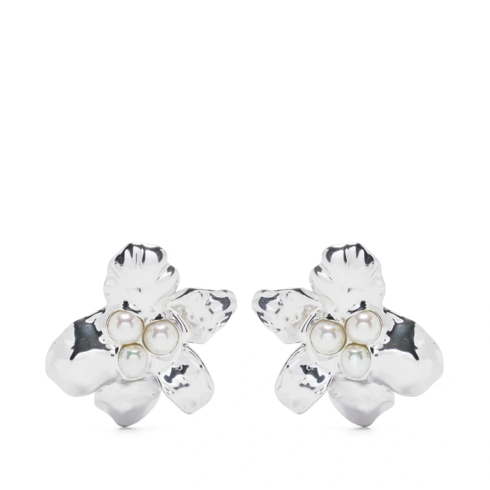 Серьги Sculpted Flower из коллаборации с Quentin Jones