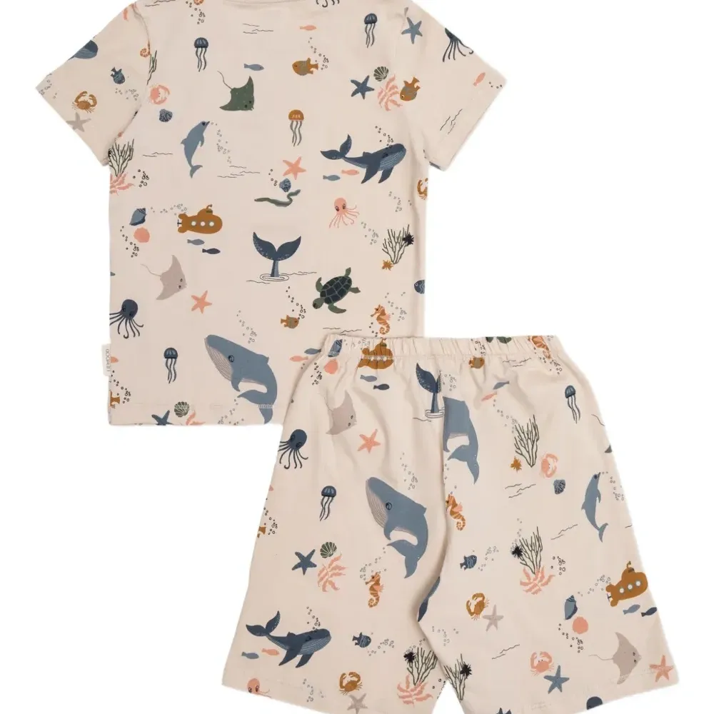 Комплект из рубашки и шортов с принтом