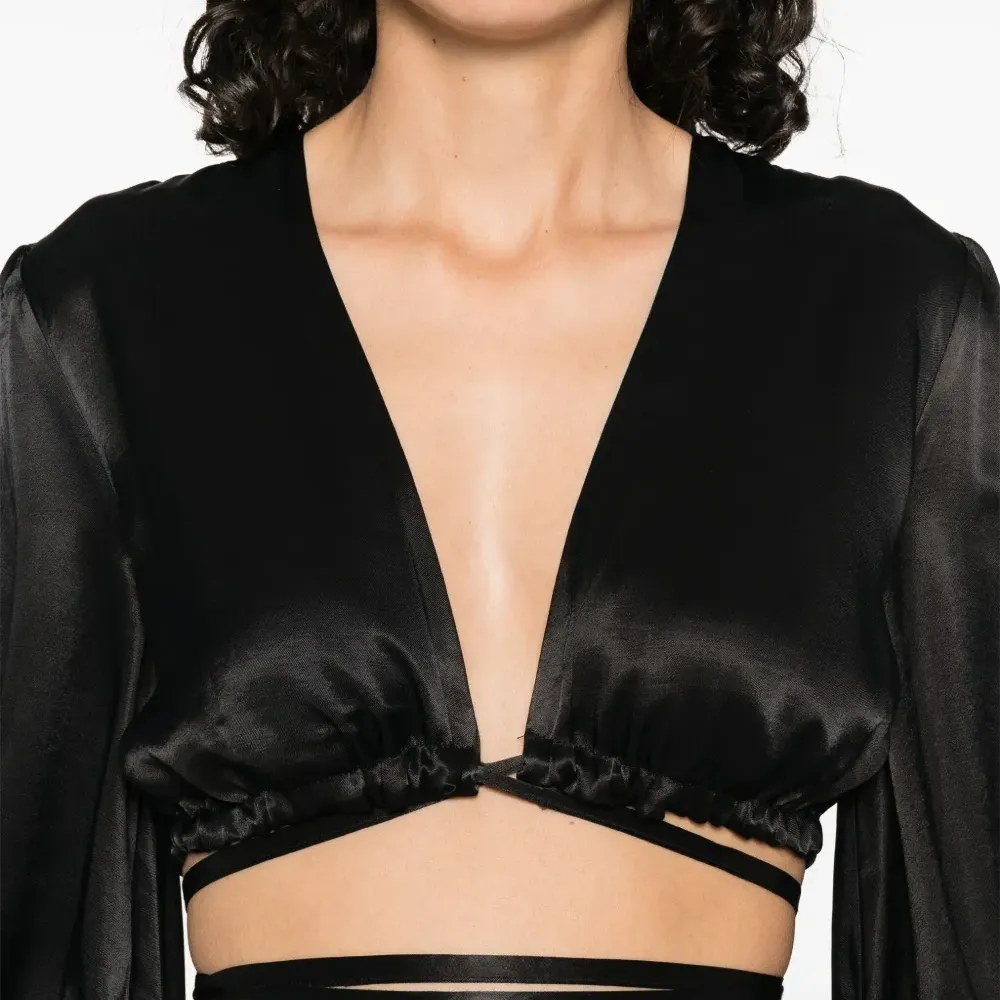 Атласная блузка