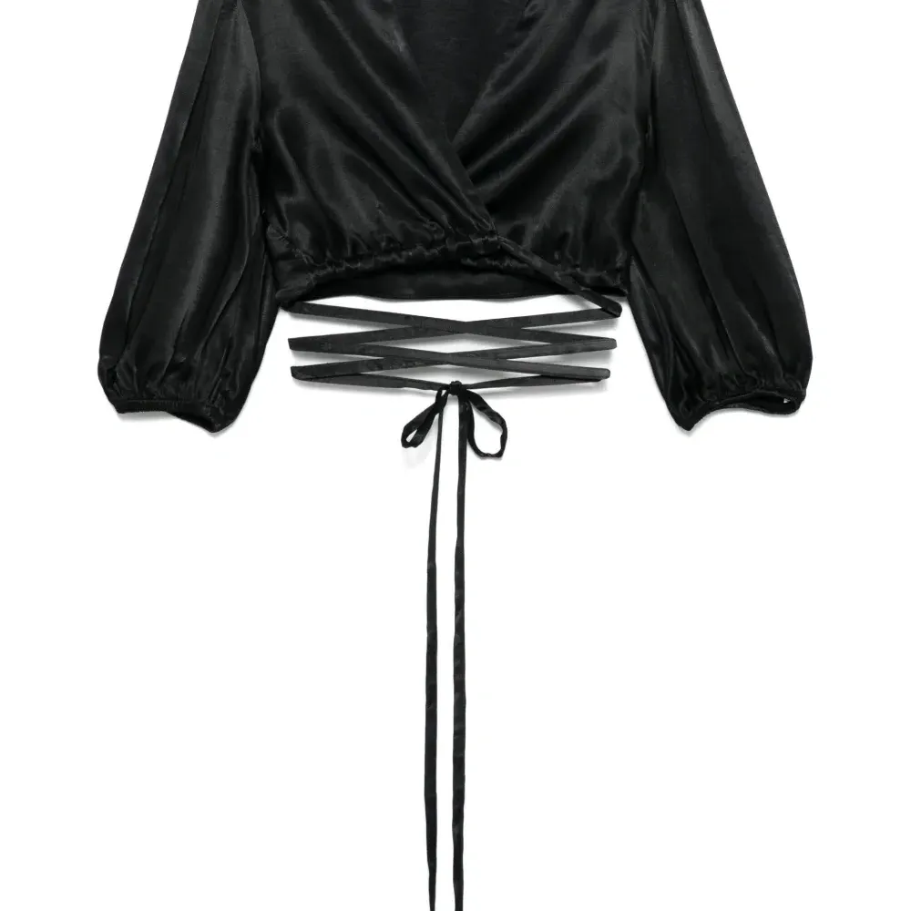 Атласная блузка