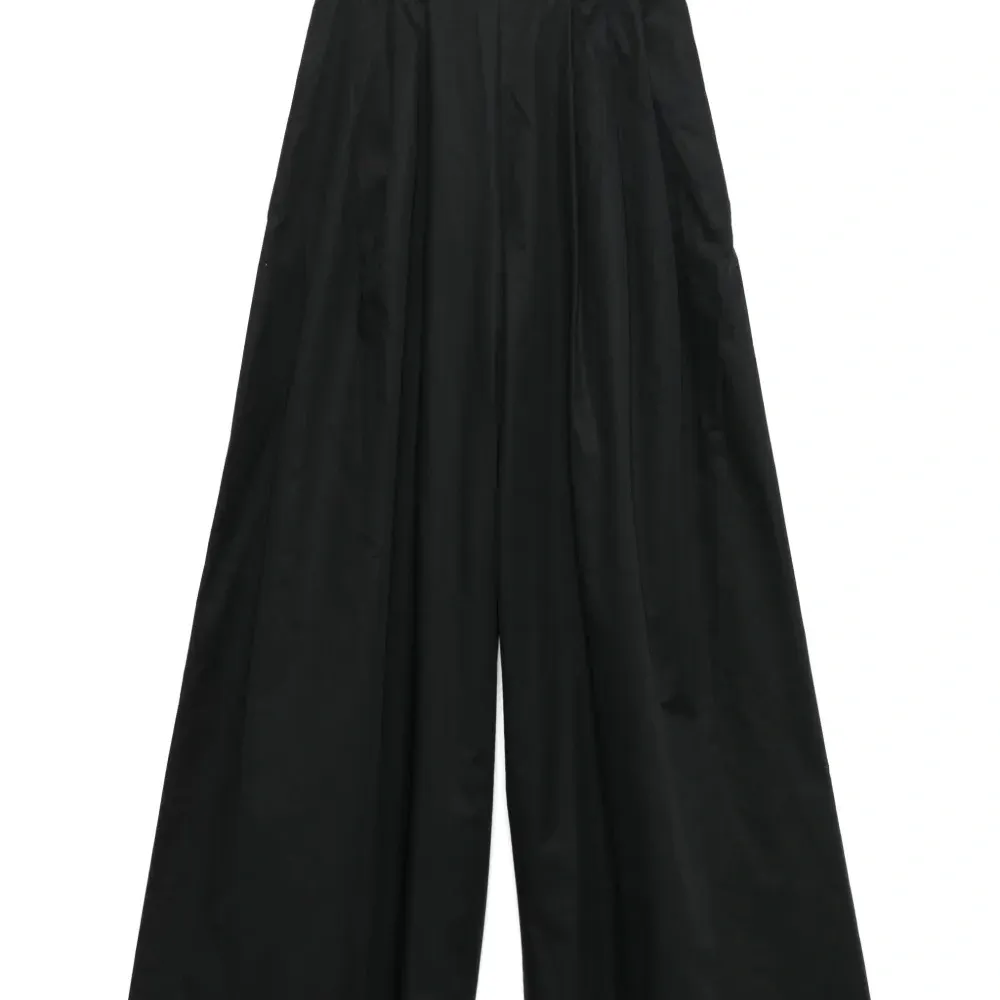 Брюки с карманами