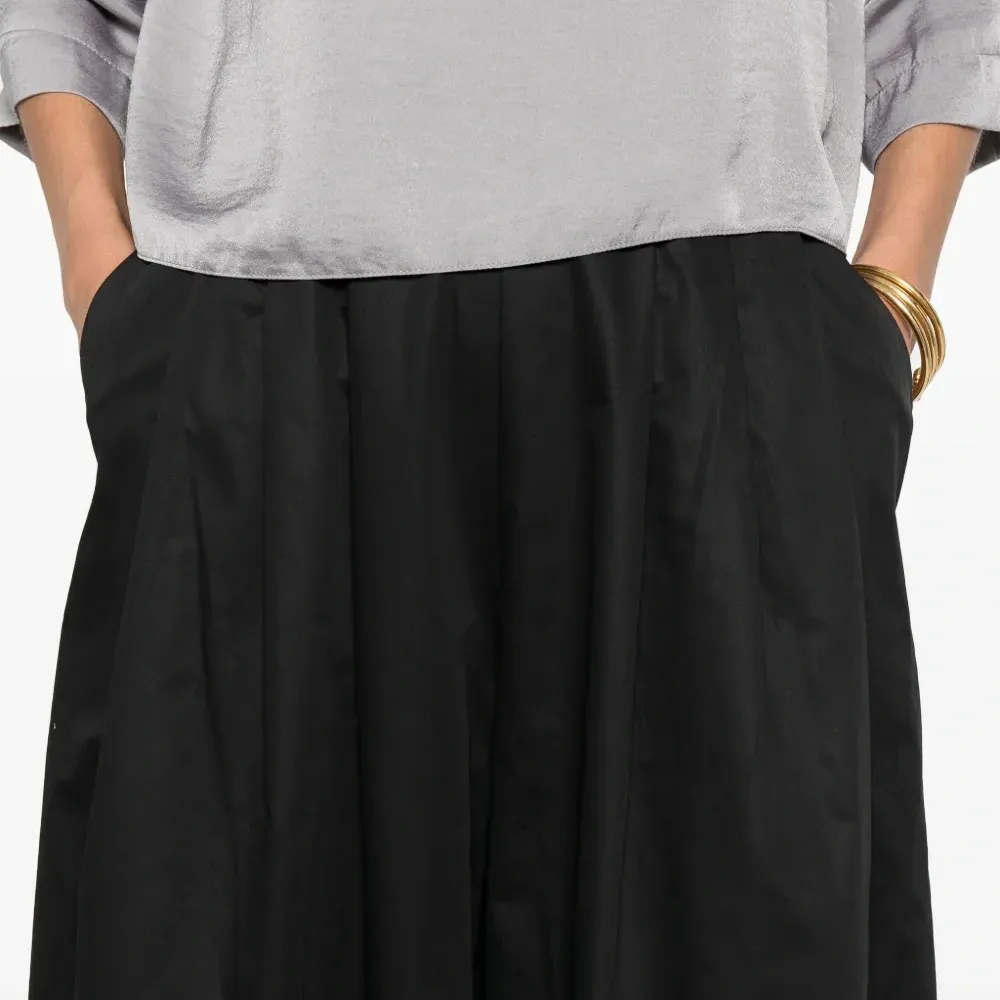 Брюки с карманами